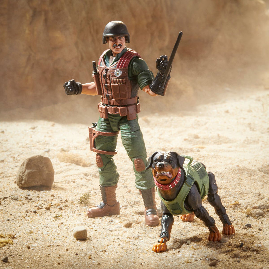 G.I. Joe Classified Series Deluxe Mutt and Junkyard